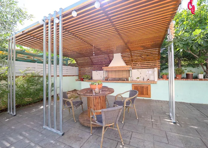 Dajana Holiday home *